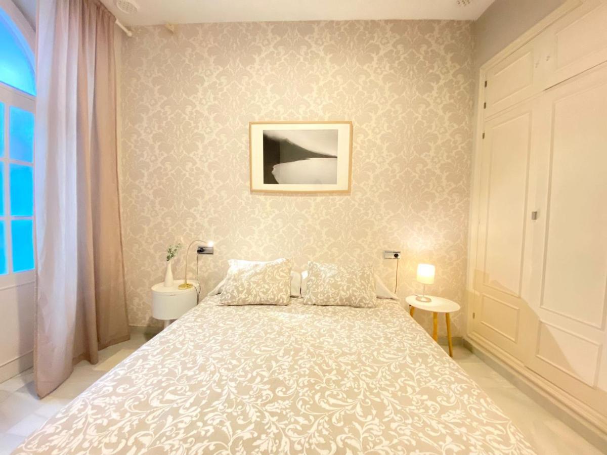 Apartamento Colon 1451 - Pleno Centro Y Wifi Gratis Cádiz Kültér fotó