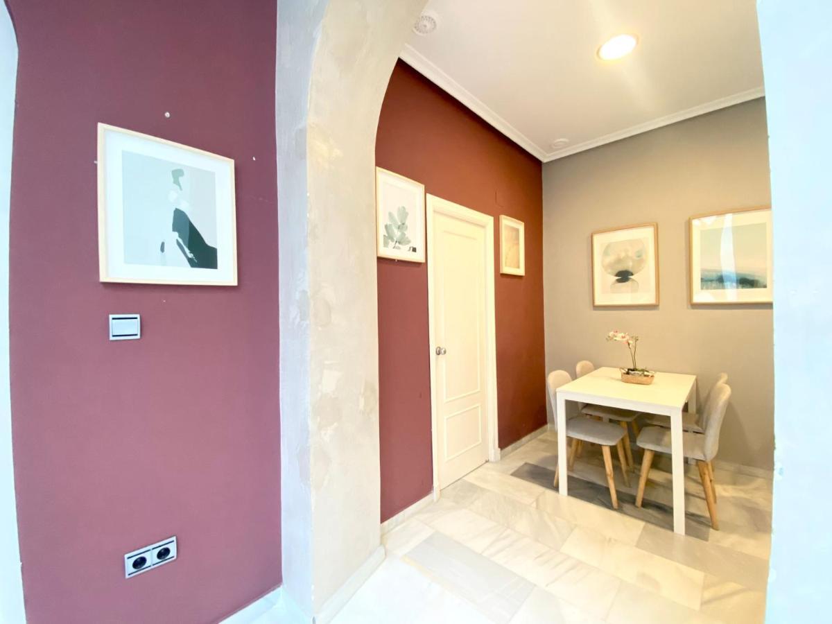 Apartamento Colon 1451 - Pleno Centro Y Wifi Gratis Cádiz Kültér fotó
