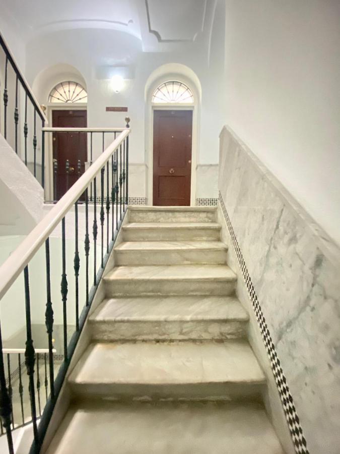 Apartamento Colon 1451 - Pleno Centro Y Wifi Gratis Cádiz Kültér fotó
